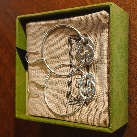 NEW AUTHENTIC GUCCI .925 STERLING SILVER GG LOOP EARRINGS - Picture 6 of 8